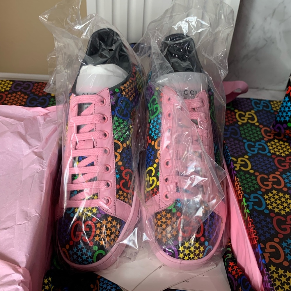Gucci Multicolor GG Star Logo Low-Top Sneakers with Pink Trim